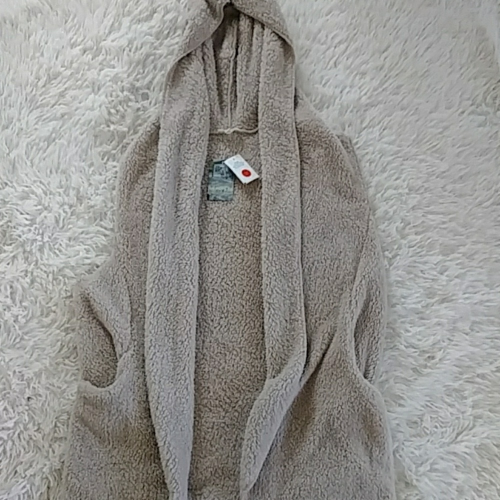 Sleeveless Fluffy Cardigan